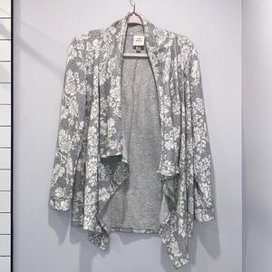 Knox Rose Floral cardigan or wrap